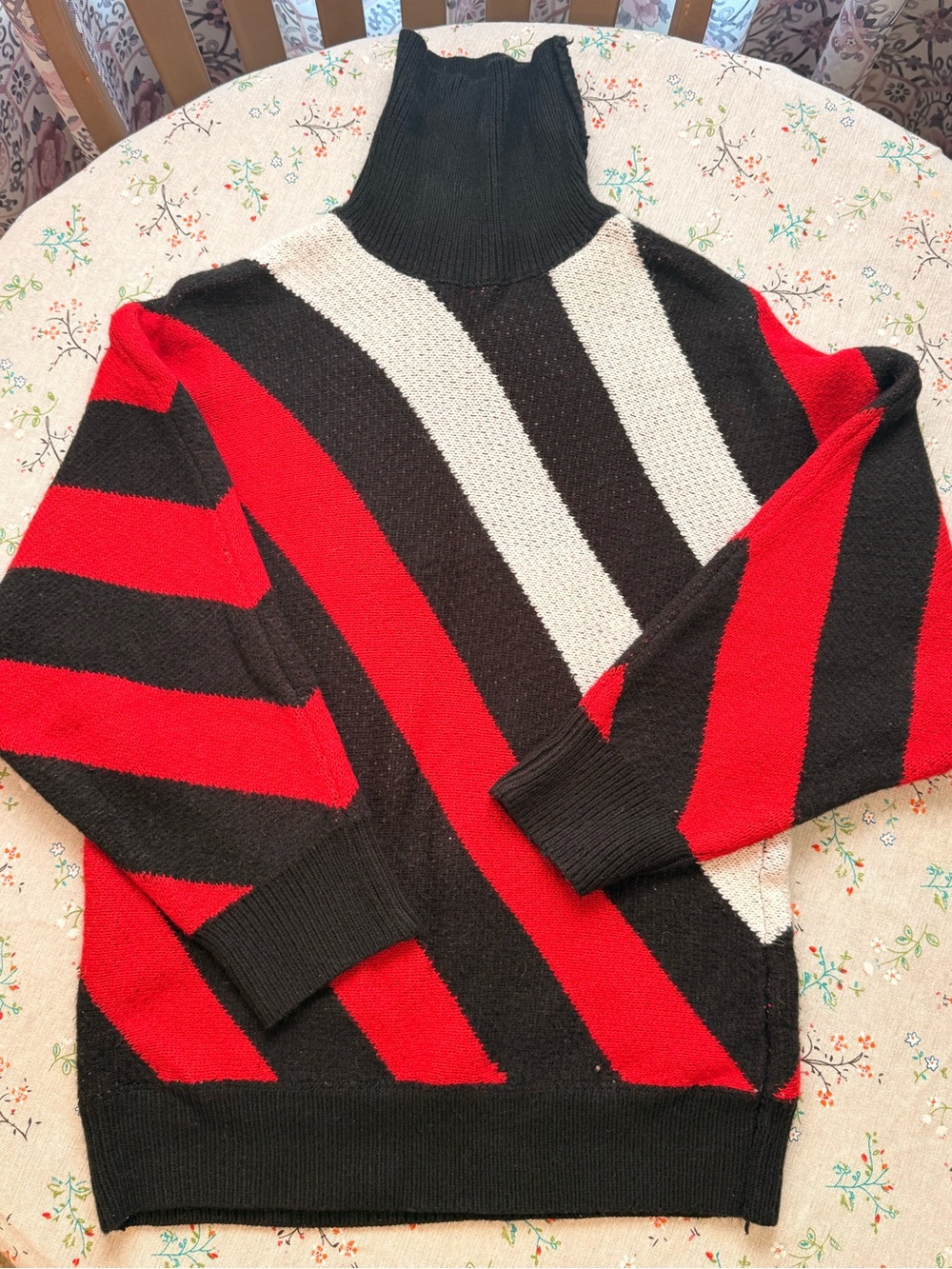 Fashion Nova Women's Colorblock Turtleneck Sweater in Black, Red & Cream